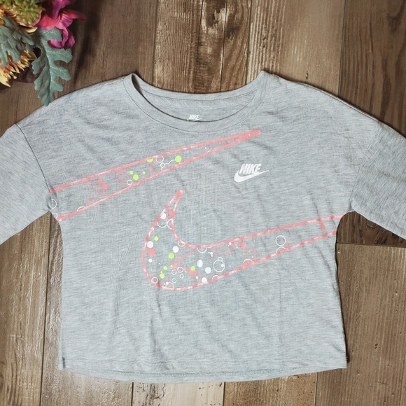 NWT Girls Nike Dream Chaser Long Sleeve Big Logo Graphic T-shirt Girls Size 6X - Picture 15 of 16